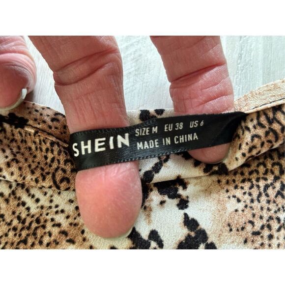 SHEIN animal print knee length/below the knee dress size M - Picture 10 of 12